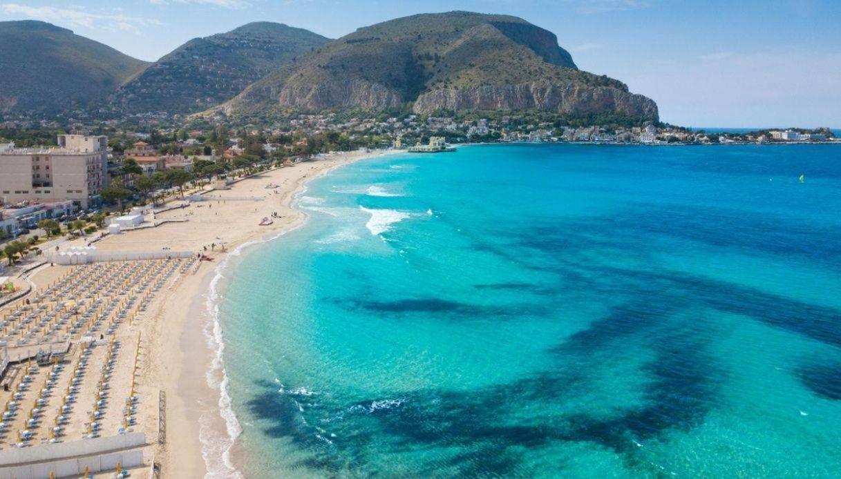 Ashur 163 - Mondello Palermo Exterior photo